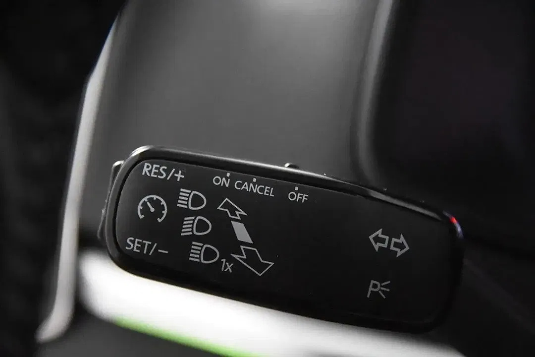 Skoda Karoq - Thumbnail 14
