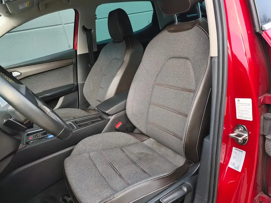 SEAT Leon - Thumbnail 10