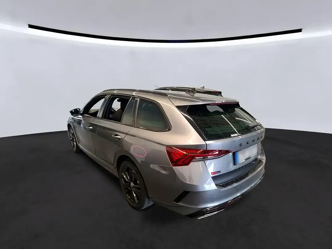 Skoda Octavia - Thumbnail 5