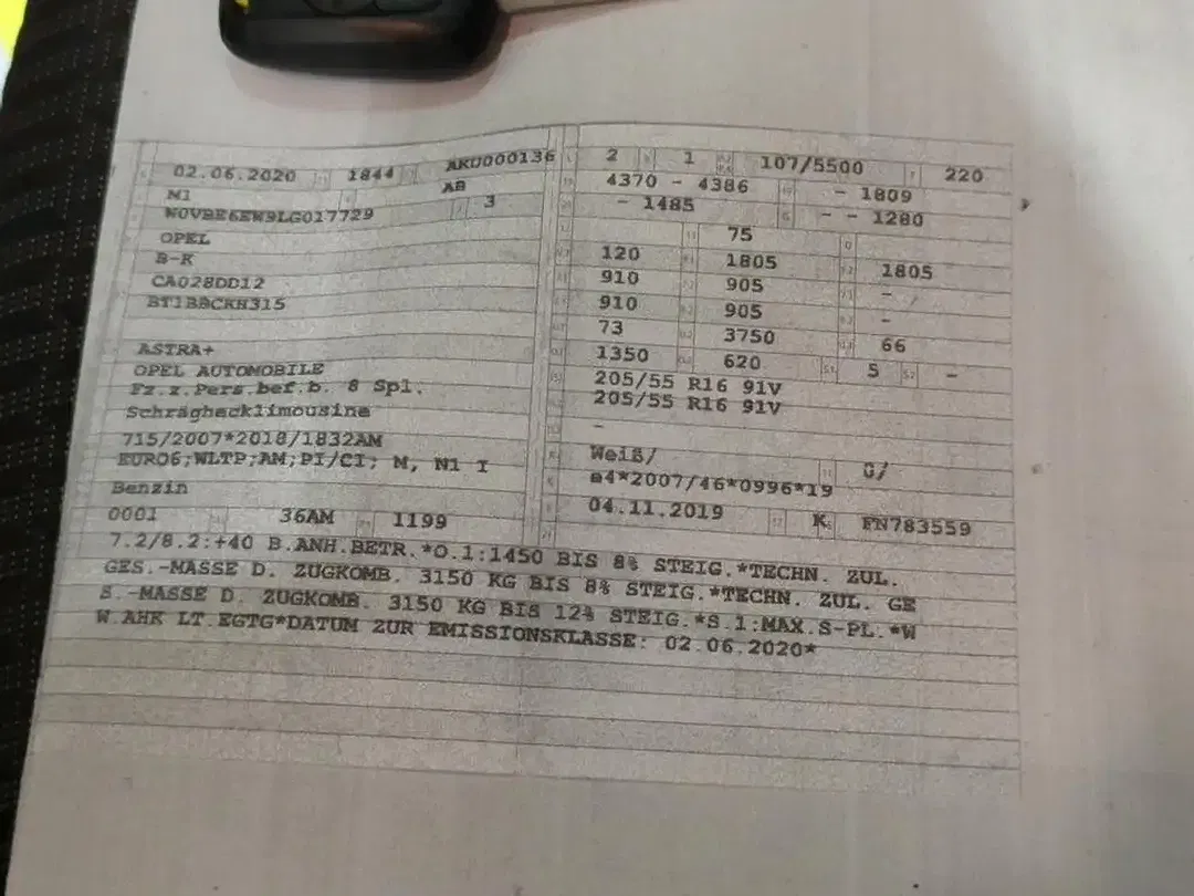 Opel Astra - Thumbnail 9