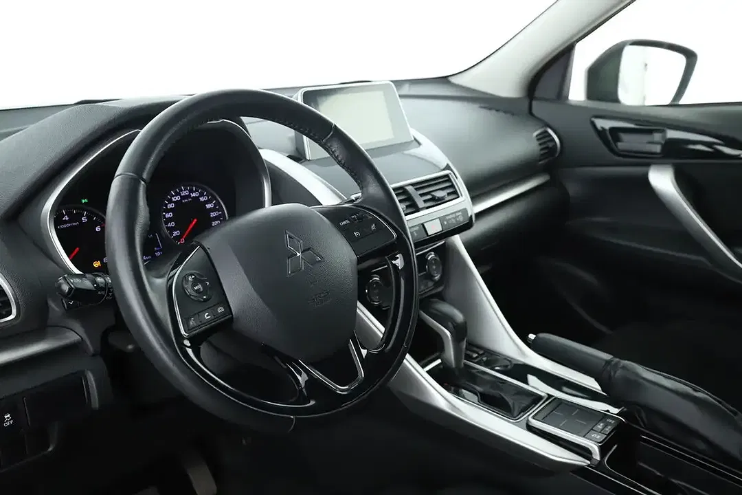 Mitsubishi Eclipse Cross - Thumbnail 12