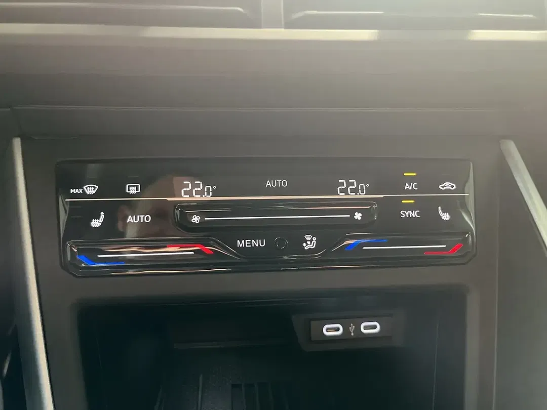 Volkswagen Polo - Thumbnail 14