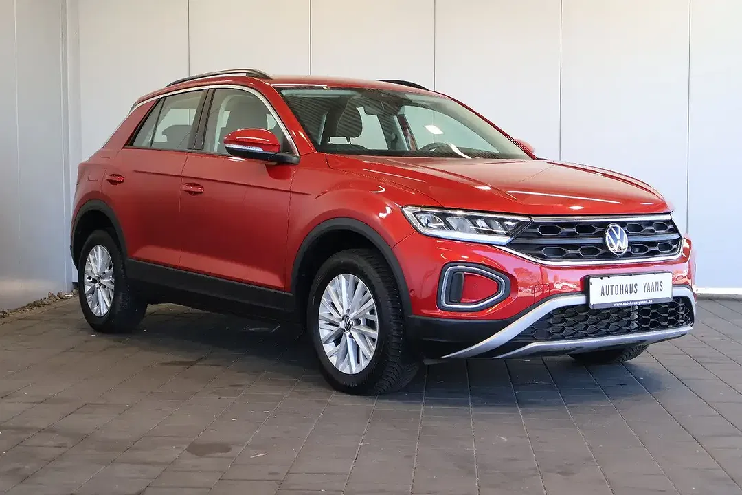 Volkswagen T-Roc - Thumbnail 3