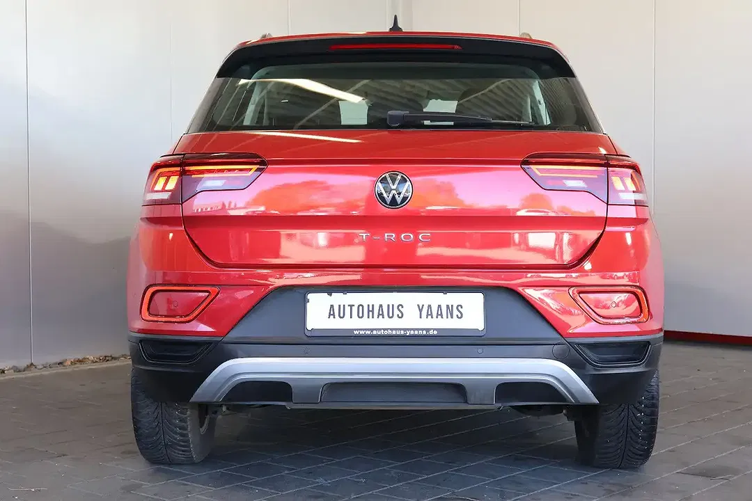 Volkswagen T-Roc - Thumbnail 5