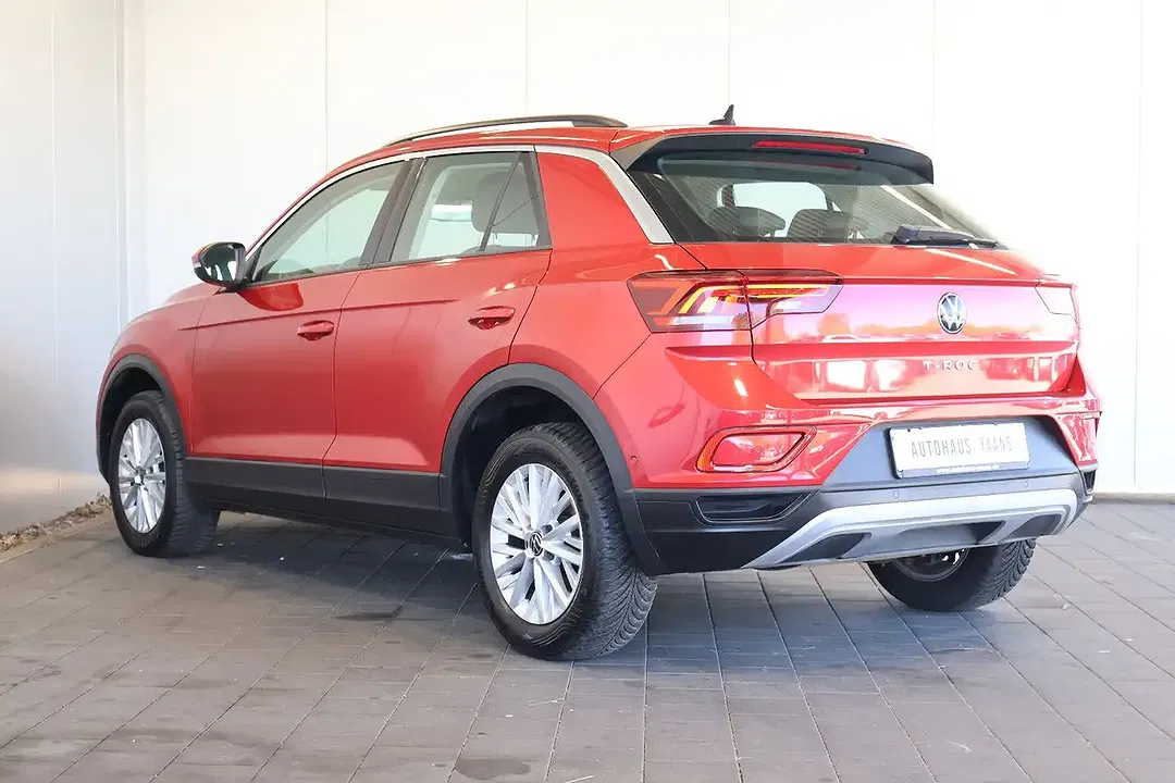 Volkswagen T-Roc - Thumbnail 6