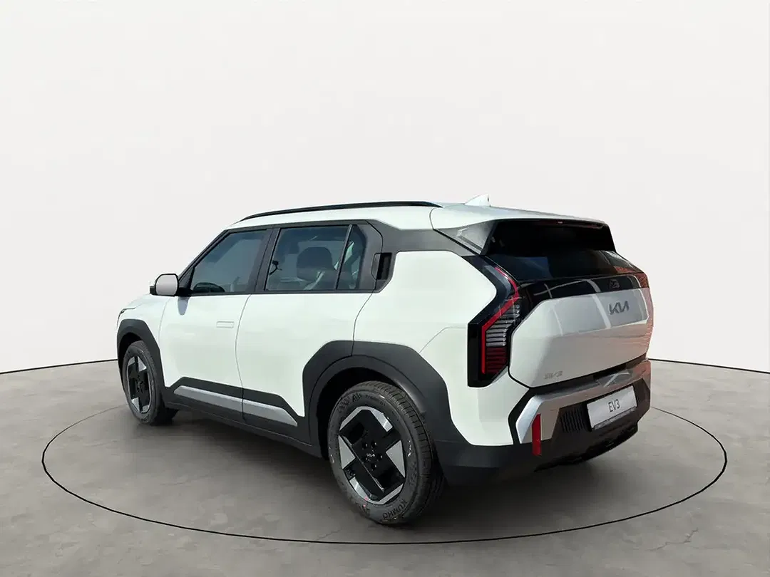 Kia EV3 - Thumbnail 4