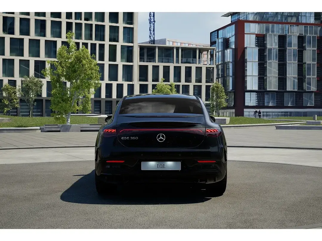 Mercedes-Benz EQE 350 - Thumbnail 5