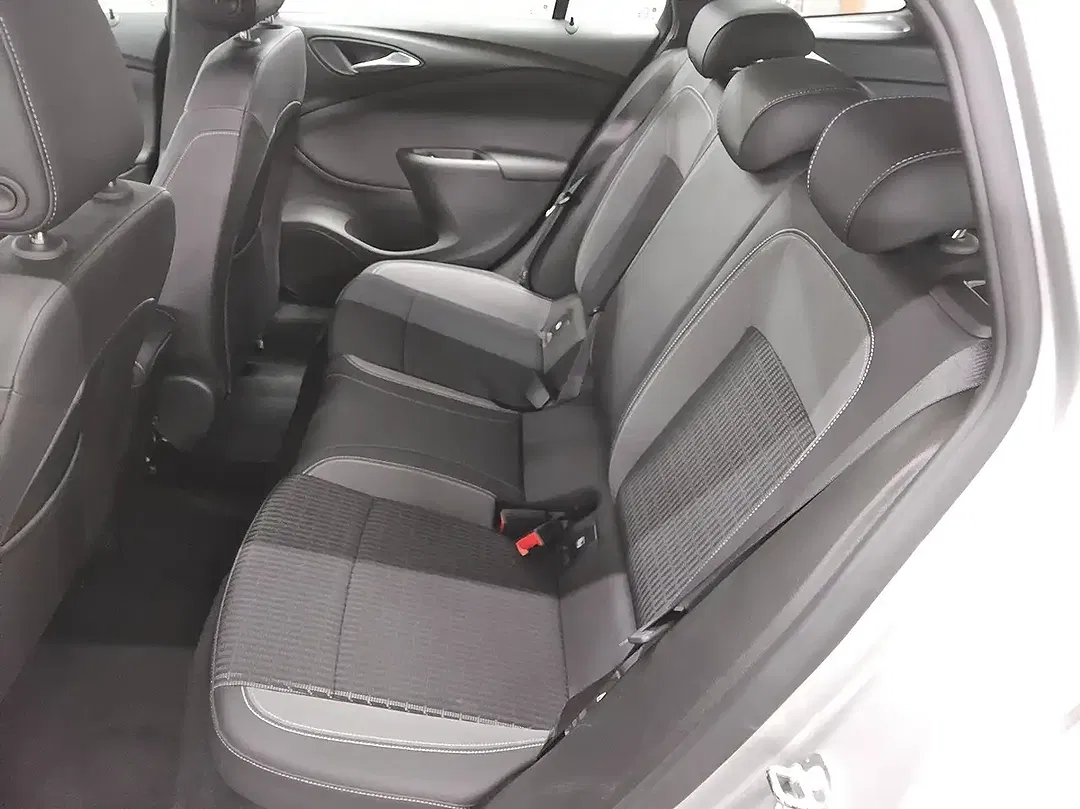 Opel Astra - Thumbnail 7
