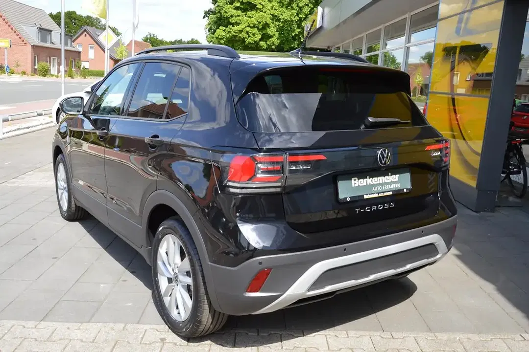 Volkswagen T-Cross - Thumbnail 5