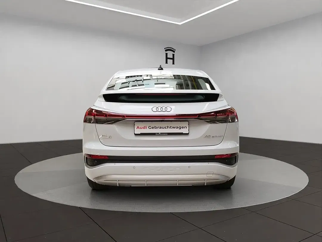 Audi e-tron - Thumbnail 3