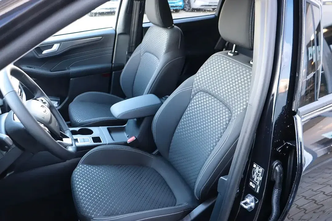 Ford Kuga - Thumbnail 11