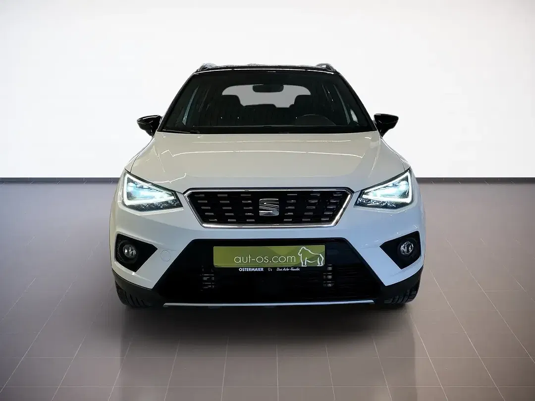 SEAT Arona - Thumbnail 2