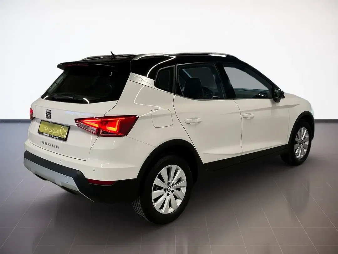 SEAT Arona - Thumbnail 3