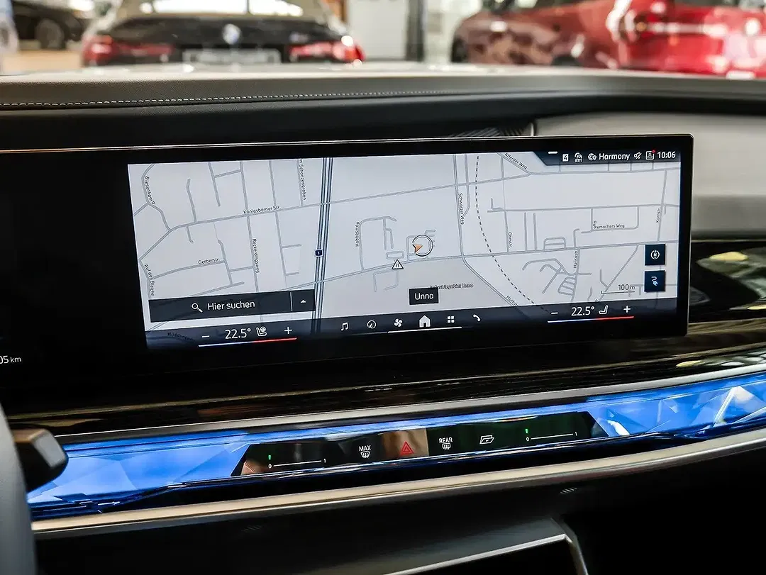 BMW i7 - Thumbnail 8