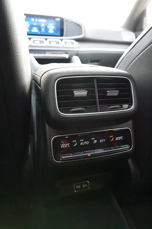 Mercedes-Benz GLE 450 - Thumbnail 15
