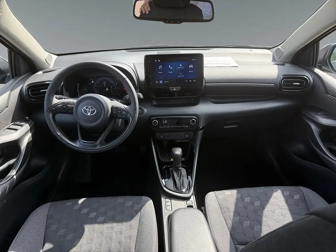 Toyota Yaris - Thumbnail 10