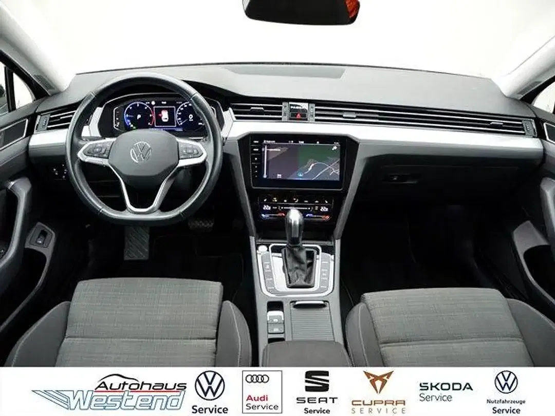 Volkswagen Passat Variant - Thumbnail 9