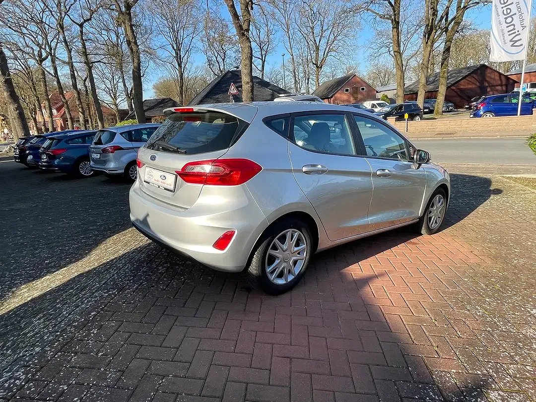Ford Fiesta - Thumbnail 8