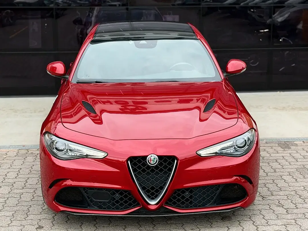 Alfa Romeo Giulia - Thumbnail 6