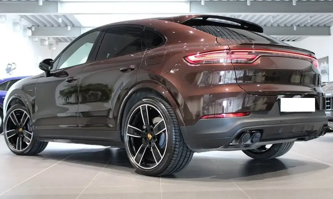 Porsche Cayenne - Thumbnail 4