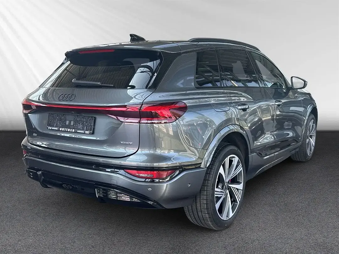 Audi Q6 e-tron - Thumbnail 3