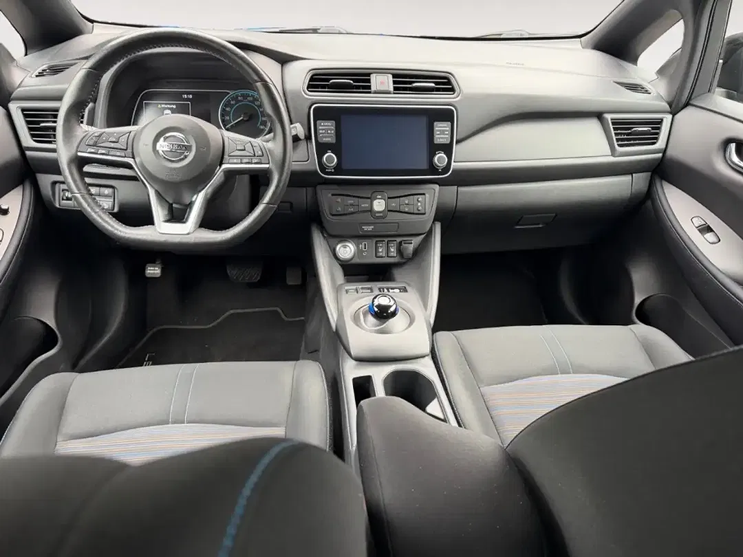 Nissan Leaf - Thumbnail 9