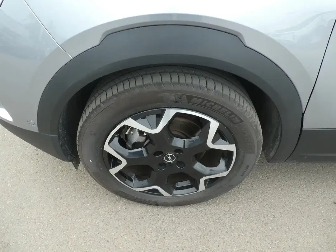 Opel Mokka-E - Thumbnail 4