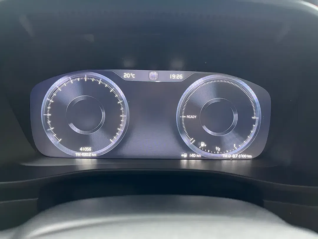 Volvo XC40 - Thumbnail 10
