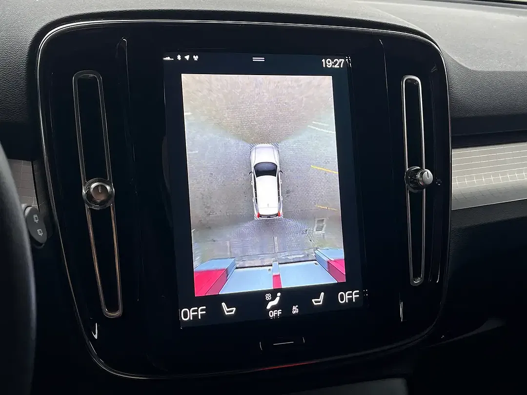 Volvo XC40 - Thumbnail 12