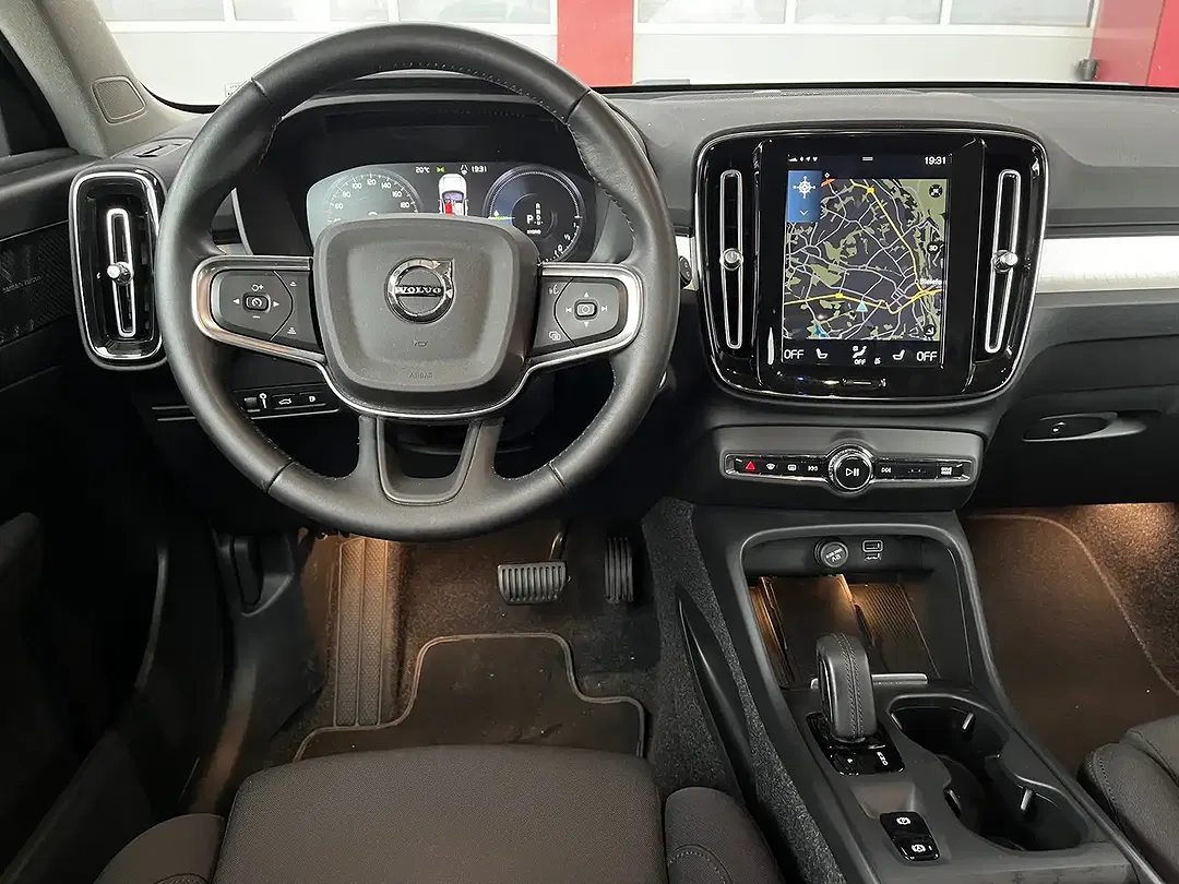 Volvo XC40 - Thumbnail 7