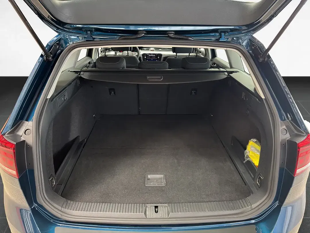 Volkswagen Passat Variant - Thumbnail 6