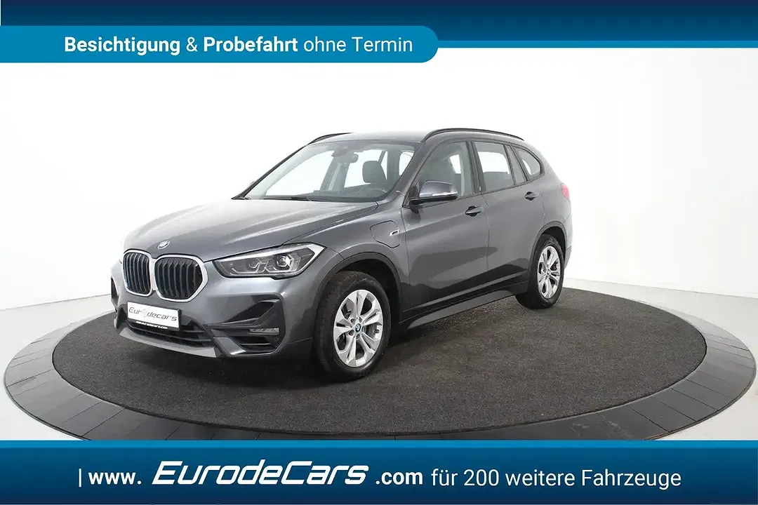 BMW X1 - Thumbnail 3