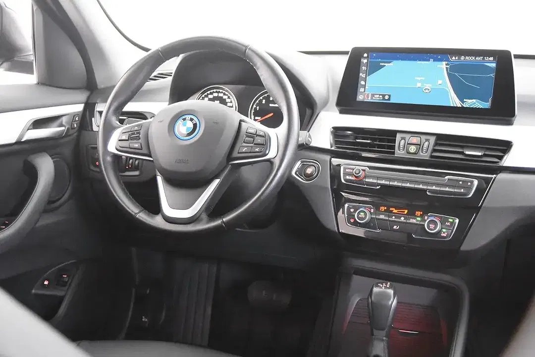 BMW X1 - Thumbnail 5