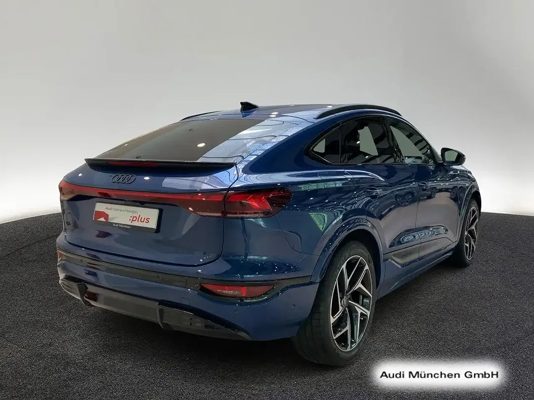 Audi Q6 e-tron - Thumbnail 3