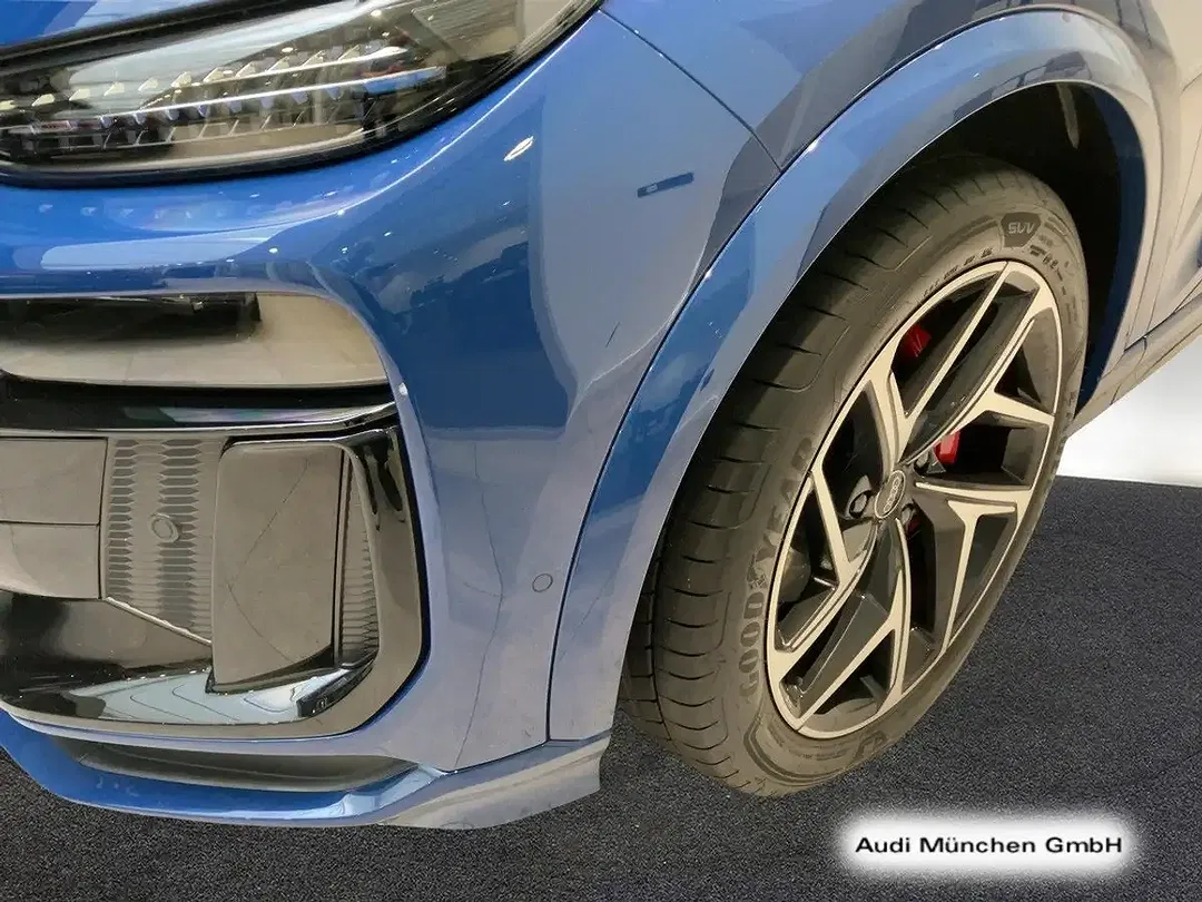 Audi Q6 e-tron - Thumbnail 4