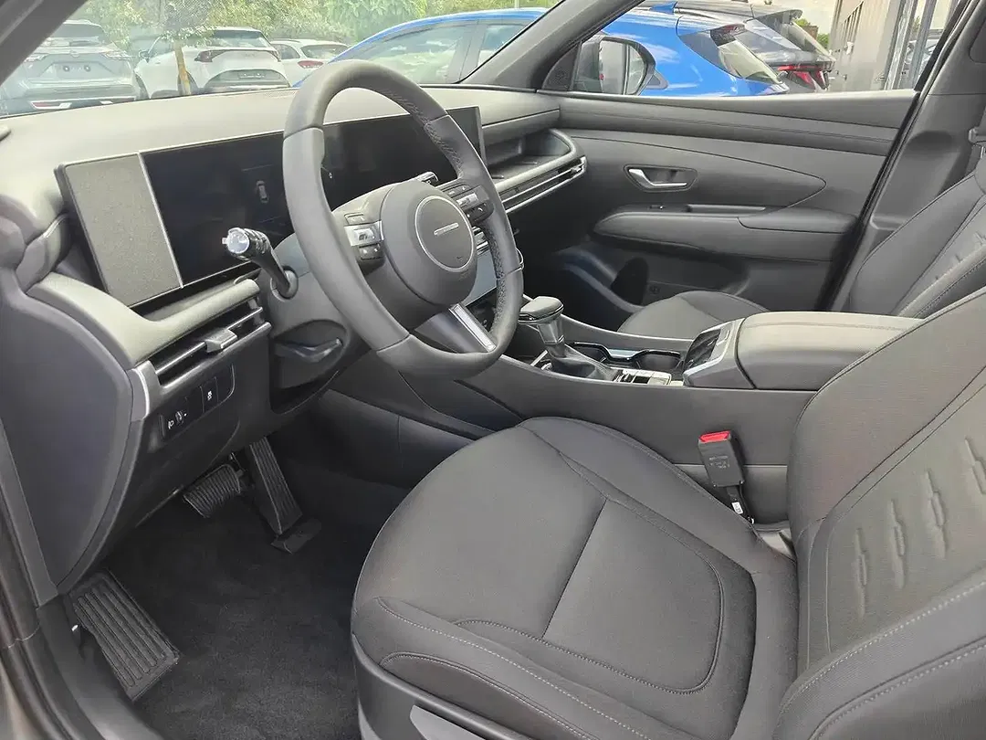 Hyundai TUCSON - Thumbnail 9