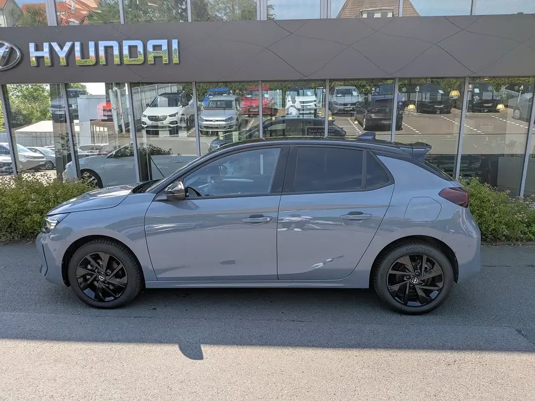 Opel Corsa - Afbeelding 1