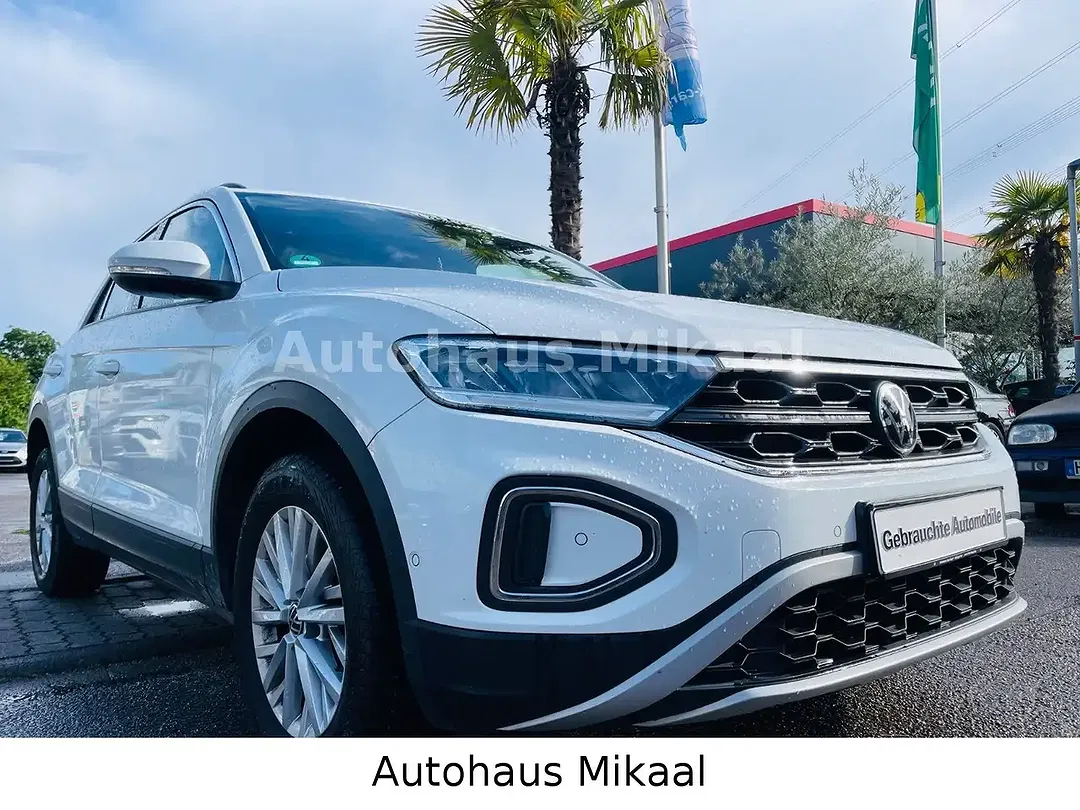 Volkswagen T-Roc Life - foto 1