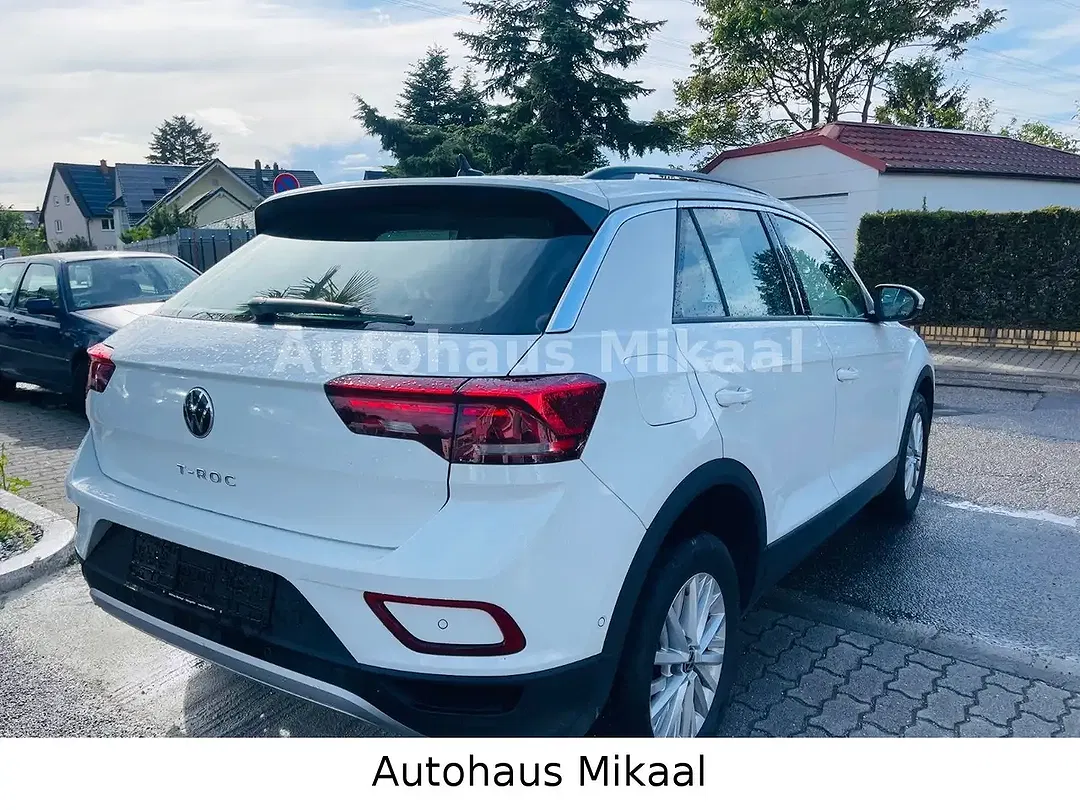 Volkswagen T-Roc - Thumbnail 4