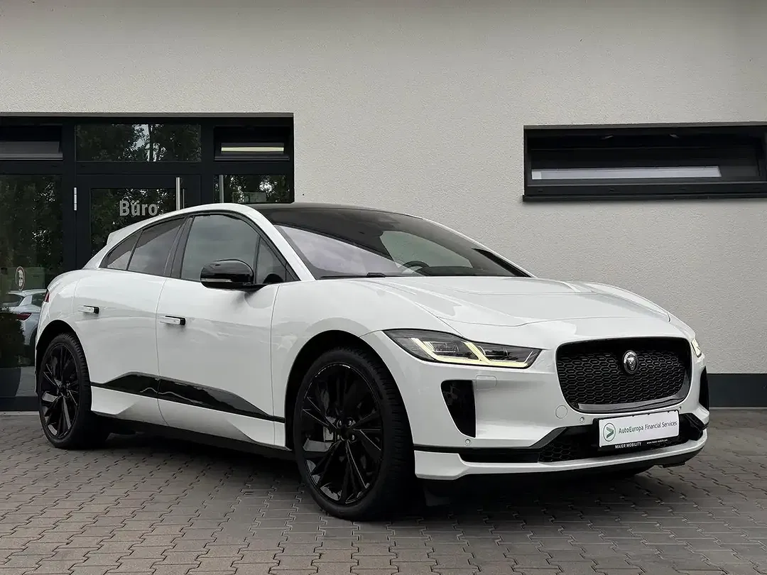 Jaguar I-Pace - Thumbnail 4