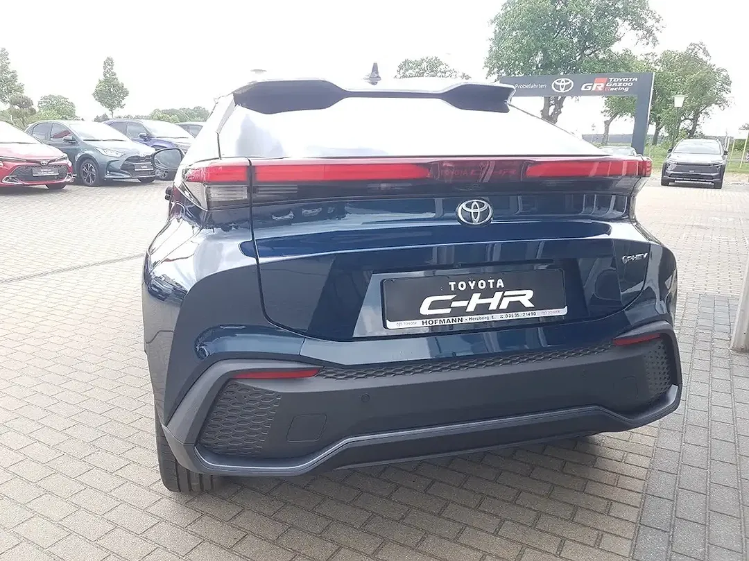 Toyota C-HR - Thumbnail 4