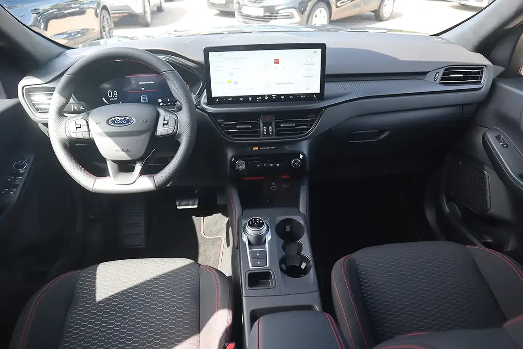 Ford Kuga - Thumbnail 10