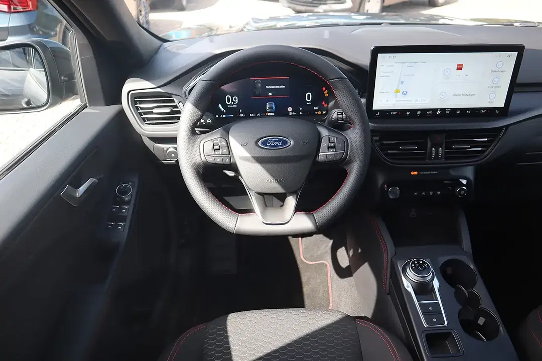 Ford Kuga - Thumbnail 11