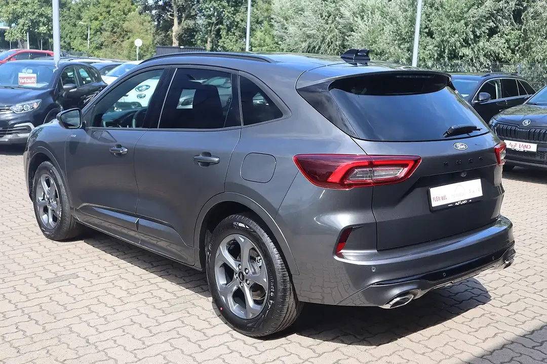 Ford Kuga - Thumbnail 4