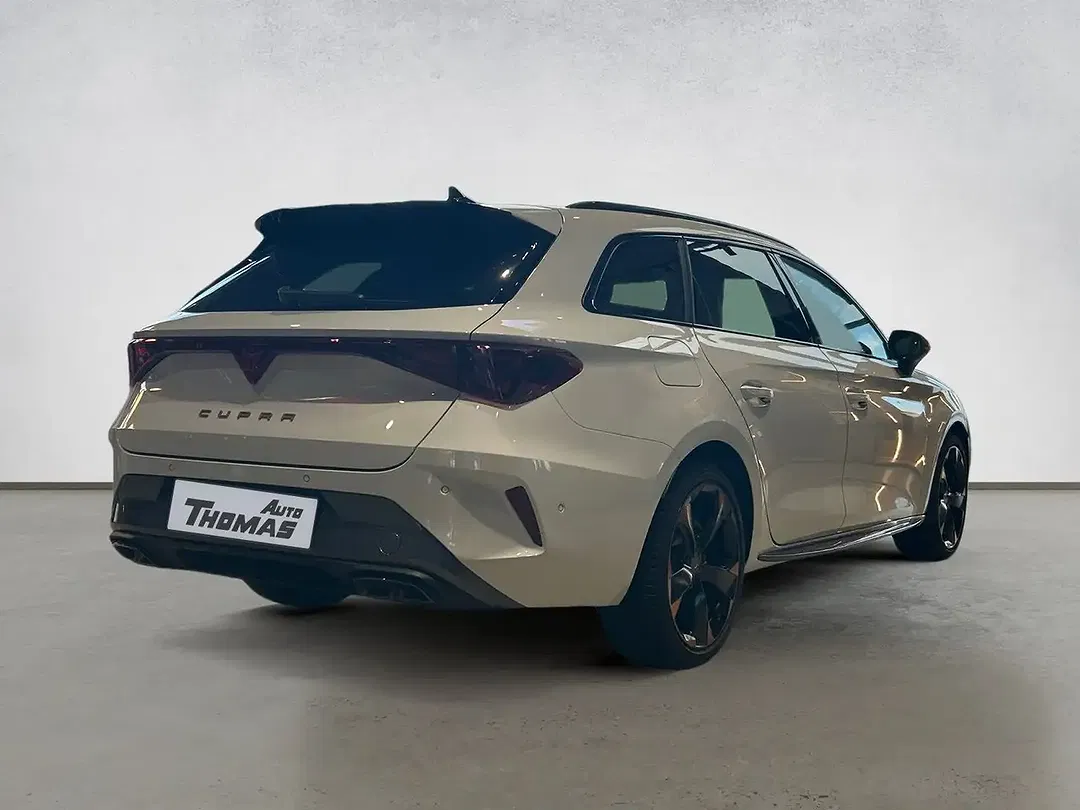 CUPRA Leon - Thumbnail 4