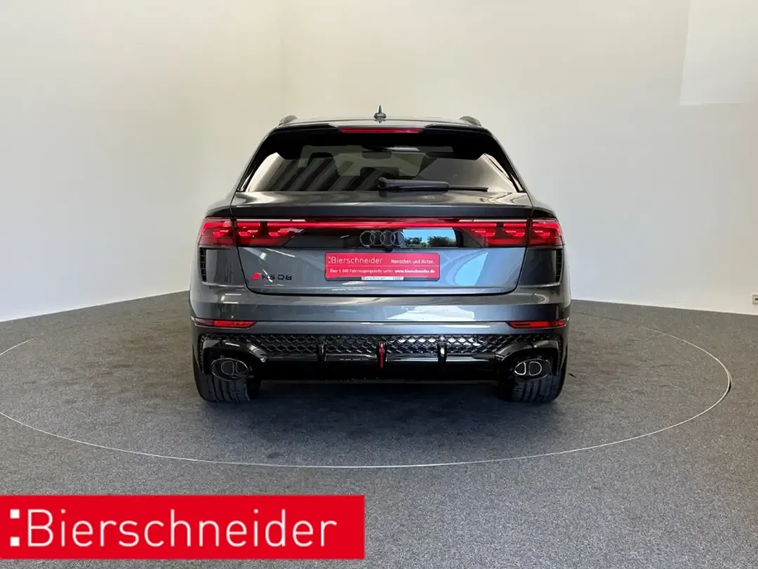 Audi RS Q8 - Thumbnail 6
