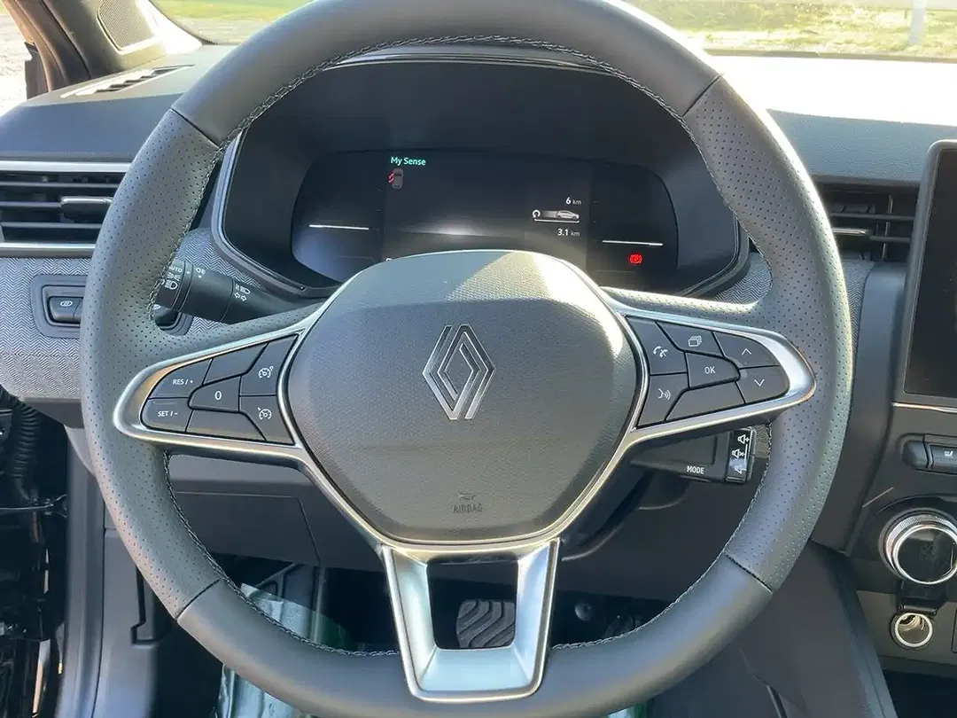 Renault Clio - Thumbnail 9