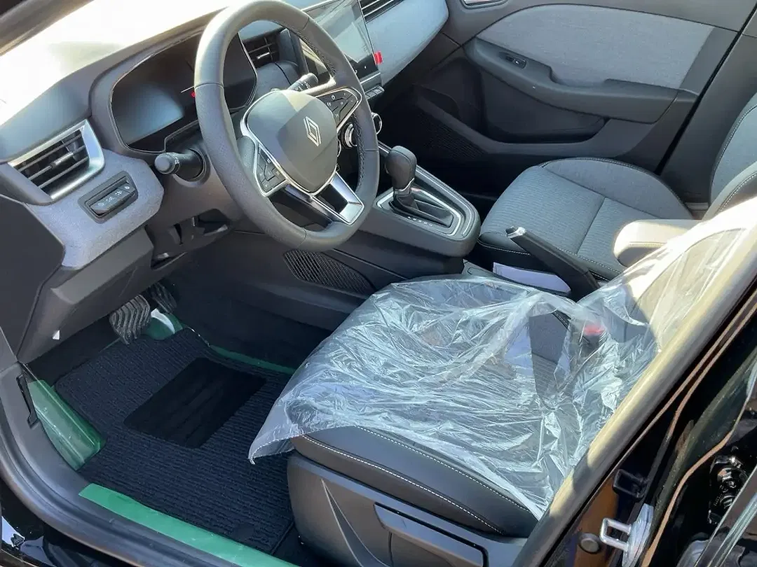 Renault Clio - Thumbnail 6