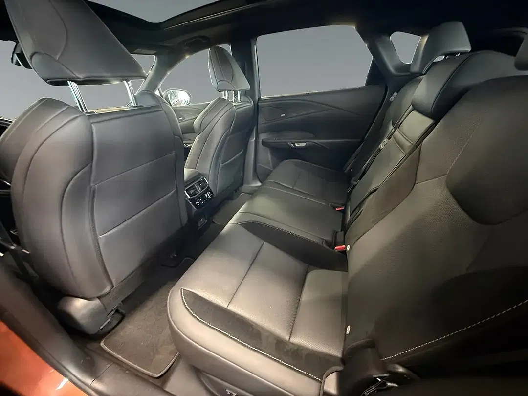Lexus RX 500h - Thumbnail 13