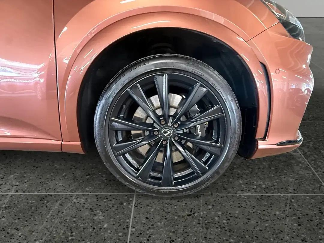Lexus RX 500h - Thumbnail 14